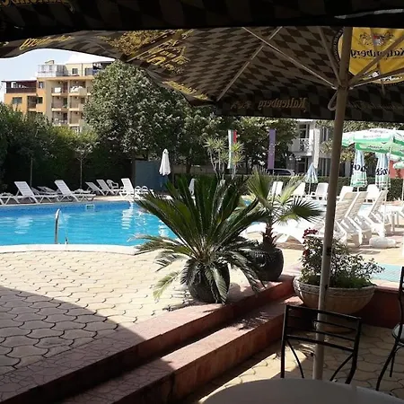 Pro 2 - 4 Osoby - Bila Budova V Arealu Kokiche Sunny Beach, Nesebar, Bulharsko Апартаменты Солнечный берег
