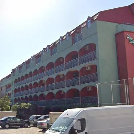 Sunny Apartment, Kokiche - White Building Liliya Апартаменты Солнечный берег