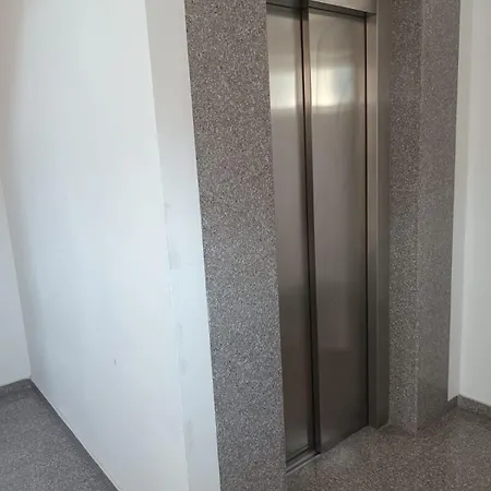 Sunny Apartment, Kokiche - White Building Liliya Апартаменты Солнечный берег