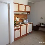 شقة Sunny Apartment, Kokiche - White Building Liliya *
