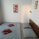 Appartamento Sunny Apartment, Kokiche - White Building Liliya *