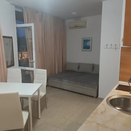 公寓 Sunny Apartment, Kokiche - White Building Liliya 阳光海滩