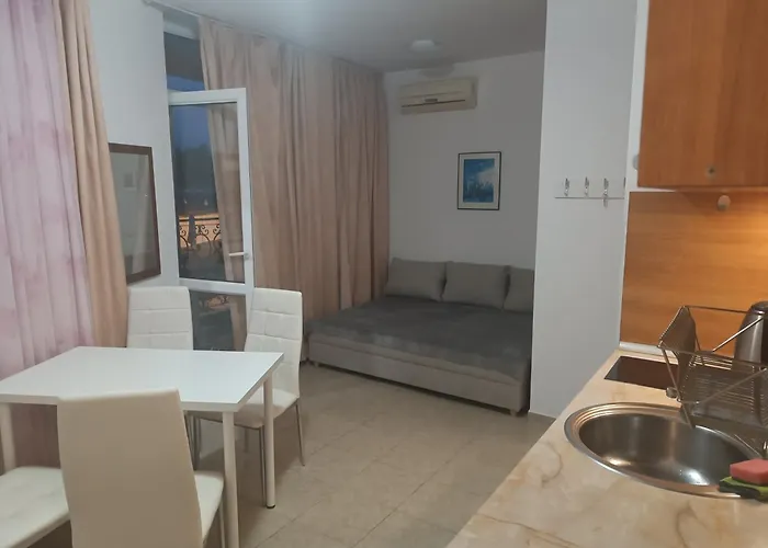公寓 Sunny Apartment, Kokiche - White Building Liliya 阳光海滩